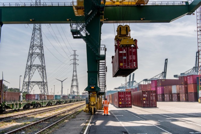 Le transbordement de conteneurs en hausse au port d'Anvers-Bruges, pour le T1 2024